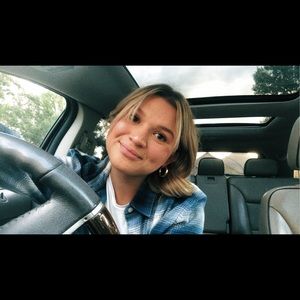 Meet your Posher, Mckenzie